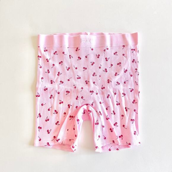 SKIMS Pants - NWOT Skims Cotton Rib Shorts